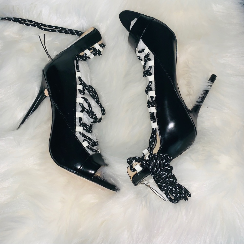 🖤 Black Patent Leather Heels 📦MoveSale